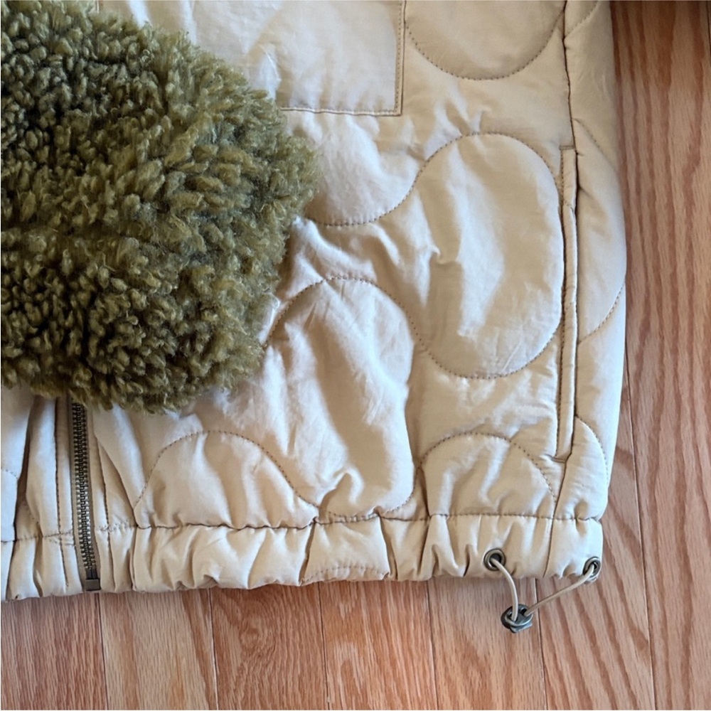 Universal Thread Two-Tone Sherpa Jacket - Picture 5 of 10